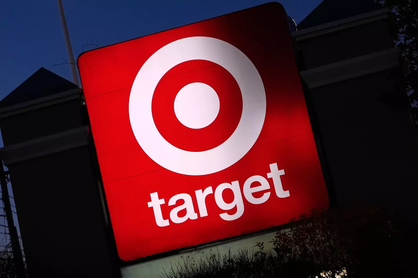 D.C. police searching for man accused of shooting outside Target in Northeast