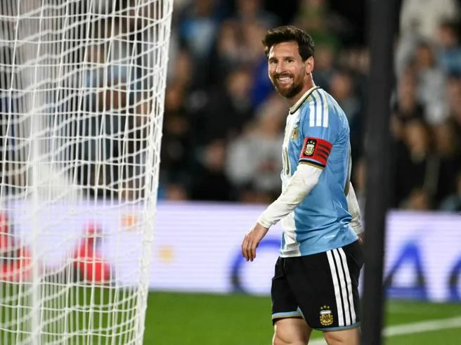 Il fantasma della peste. Spie di Germania. La lezione di Messi a CR7 | Il podcast «Giorno per giorno»