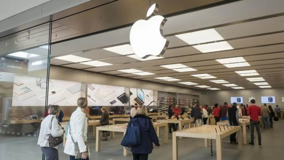 Apple, il 18 settembre sciopero nei negozi italiani: lo stop nel giorno del lancio del nuovo iPhone