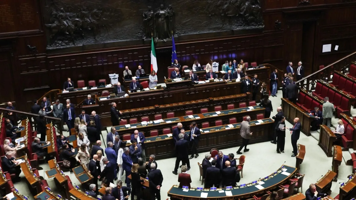 Legge elettorale, via libera della Camera anche alla terza fiducia. Domani il voto finale a scrutinio segreto | E tutti ora sentono le urne più vicine