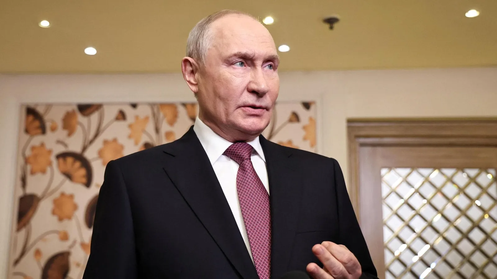 Guerra Ucraina - Russia, le news. Zelensky propone di incontrare Putin al G20 di Miami a dicembre